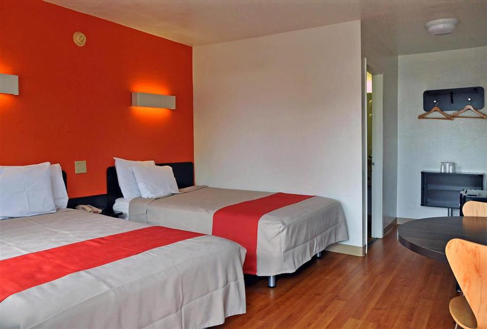 Rodeway Inn Montgomery Zimmer foto